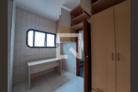 Apartamento à venda com 125m², 3 quartos e 2 vagas Apartamento à venda com 125m², 3 quartos e 2 vagasÁrea de Serviço