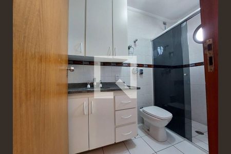 Apartamento à venda com 125m², 3 quartos e 2 vagas Apartamento à venda com 125m², 3 quartos e 2 vagasBanheiro 2
