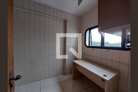 Apartamento à venda com 125m², 3 quartos e 2 vagas Apartamento à venda com 125m², 3 quartos e 2 vagasÁrea de Serviço