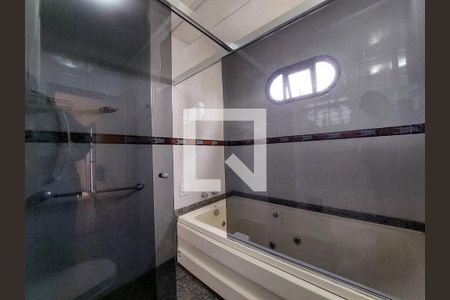 Apartamento à venda com 125m², 3 quartos e 2 vagas Apartamento à venda com 125m², 3 quartos e 2 vagasBanheiro 3