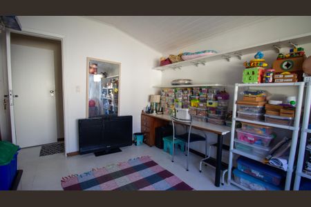 Casa de condomínio à venda com 191m², 4 quartos e 3 vagasQuarto 2