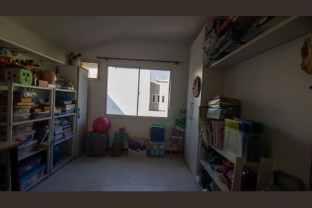 Casa de condomínio à venda com 191m², 4 quartos e 3 vagasQuarto 2