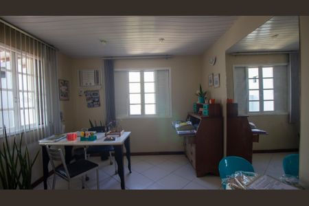 Casa de condomínio à venda com 191m², 4 quartos e 3 vagasQuarto 3