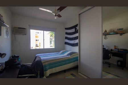 Casa de condomínio à venda com 191m², 4 quartos e 3 vagasQuarto 1