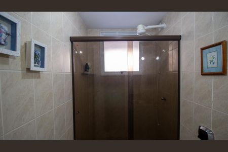 Casa de condomínio à venda com 191m², 4 quartos e 3 vagasBanheiro Social 2