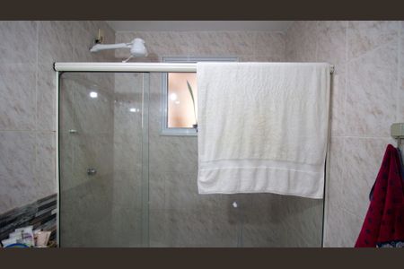 Casa de condomínio à venda com 191m², 4 quartos e 3 vagasBanheiro da Suite