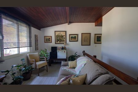 Casa de condomínio à venda com 191m², 4 quartos e 3 vagasSala 2