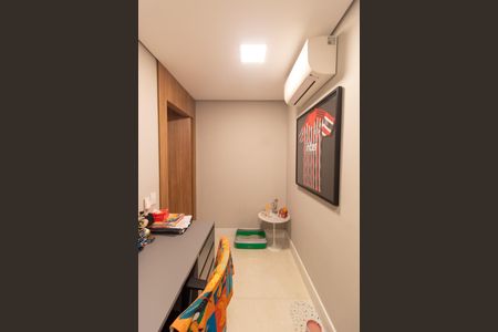 Apartamento à venda com 181m², 4 quartos e 2 vagas Apartamento à venda com 181m², 4 quartos e 2 vagasQuarto 2