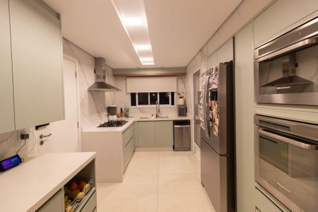 Apartamento à venda com 181m², 4 quartos e 2 vagas Apartamento à venda com 181m², 4 quartos e 2 vagasCozinha