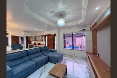 Casa de condomínio para alugar com 400m², 5 quartos e 2 vagasSala