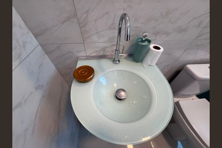 Casa de condomínio para alugar com 400m², 5 quartos e 2 vagas Casa de condomínio para alugar com 400m², 5 quartos e 2 vagasBanheiro Social