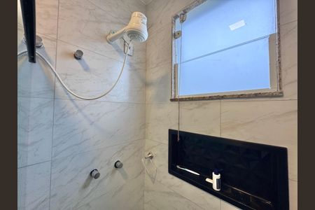 Casa de condomínio para alugar com 400m², 5 quartos e 2 vagas Casa de condomínio para alugar com 400m², 5 quartos e 2 vagasBanheiro Social
