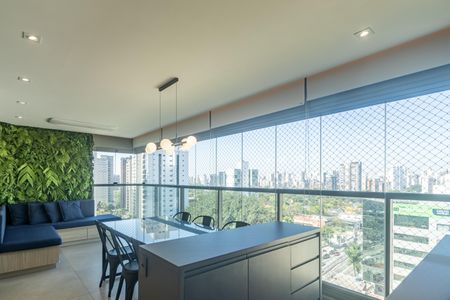 Sala de apartamento para alugar com 3 quartos, 95m² em Vila Olímpia, São Paulo