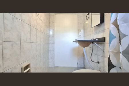 Banheiro de apartamento para alugar com 1 quarto, 48m² em Campeche, Florianópolis