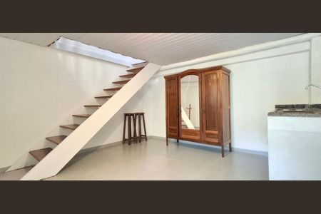 Sala/Cozinha de apartamento para alugar com 1 quarto, 48m² em Campeche, Florianópolis