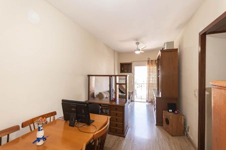 Sala de apartamento à venda com 2 quartos, 70m² em Grajaú, Rio de Janeiro