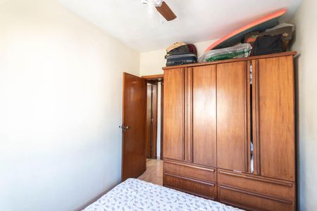Quarto 1 de apartamento à venda com 2 quartos, 70m² em Grajaú, Rio de Janeiro