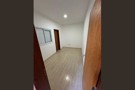 Quarto de kitnet/studio para alugar com 1 quarto, 36m² em Jardim Simus, Sorocaba