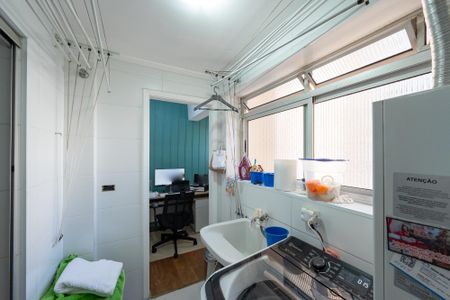 Apartamento à venda com 100m², 3 quartos e 1 vaga Apartamento à venda com 100m², 3 quartos e 1 vagaLavanderia