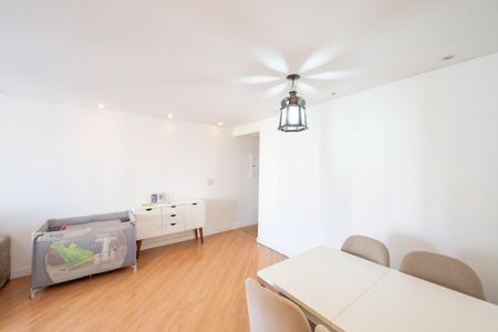 Apartamento à venda com 100m², 3 quartos e 1 vaga Apartamento à venda com 100m², 3 quartos e 1 vagaSala