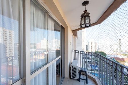 Apartamento à venda com 100m², 3 quartos e 1 vaga Apartamento à venda com 100m², 3 quartos e 1 vagaVaranda