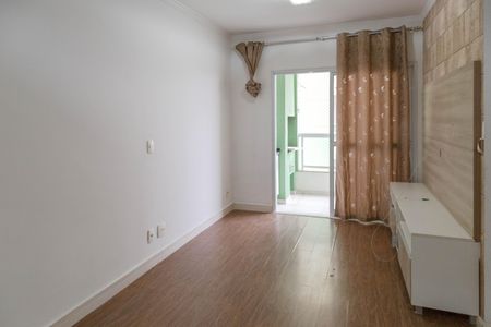 Sala de apartamento para alugar com 3 quartos, 83m² em Jardim Las Vegas, Guarulhos