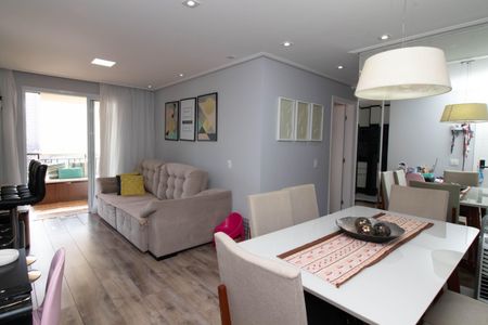 Sala de apartamento à venda com 2 quartos, 60m² em Picanço, Guarulhos