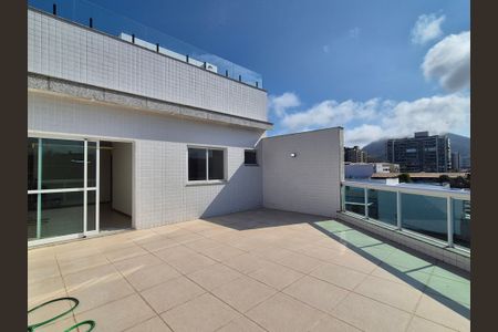 Apartamento para alugar com 190m², 2 quartos e 2 vagas Apartamento para alugar com 190m², 2 quartos e 2 vagasVaranda