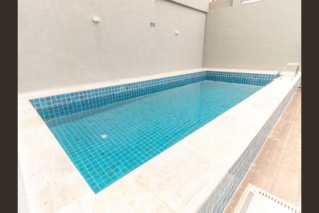 Apartamento à venda com 27m², 1 quarto e sem vaga Apartamento à venda com 27m², 1 quarto e sem vagaÁrea comum - Piscina