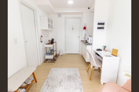 Apartamento à venda com 27m², 1 quarto e sem vaga Apartamento à venda com 27m², 1 quarto e sem vagaSala/Cozinha