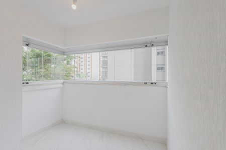 Varanda de apartamento à venda com 2 quartos, 54m² em Pinheiros, São Paulo