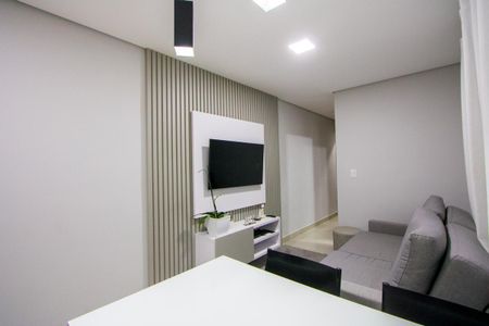 Sala de apartamento à venda com 2 quartos, 46m² em Santa Maria, Santo André