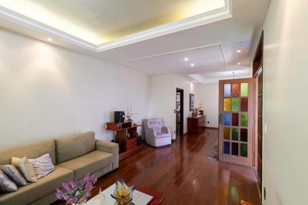 Casa à venda com 341m², 4 quartos e 5 vagasSala 1