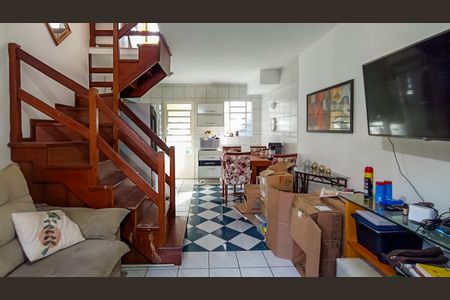 Sala de casa de condomínio à venda com 2 quartos, 95m² em Tristeza, Porto Alegre