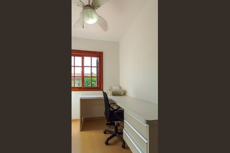 Casa de condomínio à venda com 95m², 2 quartos e 1 vagaEscritório