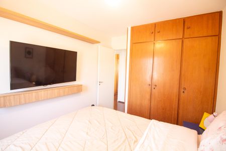 Apartamento à venda com 72m², 3 quartos e 1 vagaQuarto 2