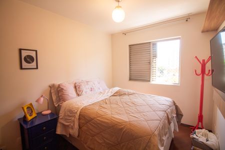 Apartamento à venda com 72m², 3 quartos e 1 vagaQuarto 2