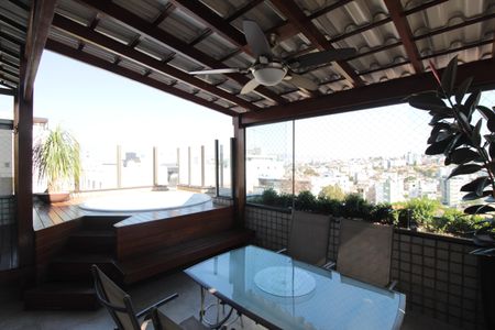 Apartamento à venda com 170m², 3 quartos e 2 vagasÁrea Gourmet