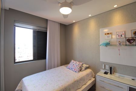 Apartamento à venda com 170m², 3 quartos e 2 vagasQuarto 1