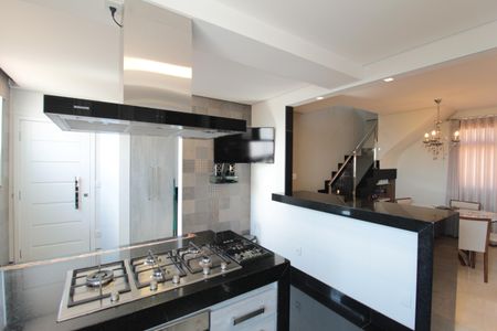 Apartamento à venda com 170m², 3 quartos e 2 vagasCozinha