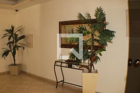 Apartamento à venda com 60m², 2 quartos e 1 vaga Apartamento à venda com 60m², 2 quartos e 1 vagaHall de entrada