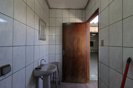 Casa à venda com 220m², 2 quartos e 4 vagasBanheiro da Área Gourmet