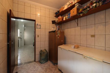 Casa à venda com 220m², 2 quartos e 4 vagasDespensa