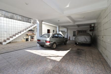 Casa à venda com 220m², 2 quartos e 4 vagasGaragem