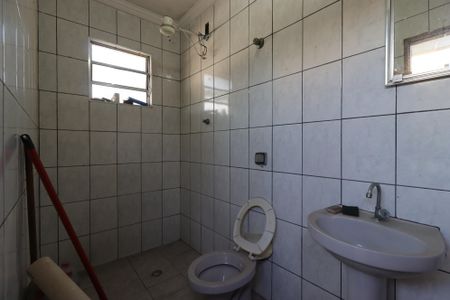 Casa à venda com 220m², 2 quartos e 4 vagasBanheiro da Área Gourmet