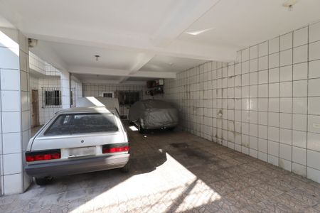 Casa à venda com 220m², 2 quartos e 4 vagasGaragem