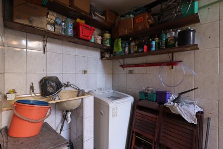 Casa à venda com 220m², 2 quartos e 4 vagasÁrea de Serviço