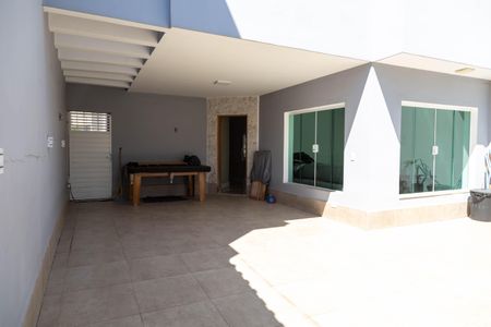 Casa para alugar com 289m², 5 quartos e 3 vagas Casa para alugar com 289m², 5 quartos e 3 vagasGaragem