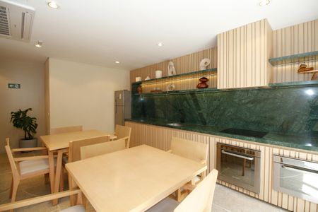 Studio para alugar com 28m², 1 quarto e sem vaga Studio para alugar com 28m², 1 quarto e sem vagaÁrea Comum - Salão de Festas