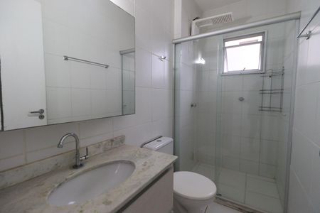 Casa de condomínio para alugar com 100m², 3 quartos e 3 vagas Casa de condomínio para alugar com 100m², 3 quartos e 3 vagasBanheiro da Suíte